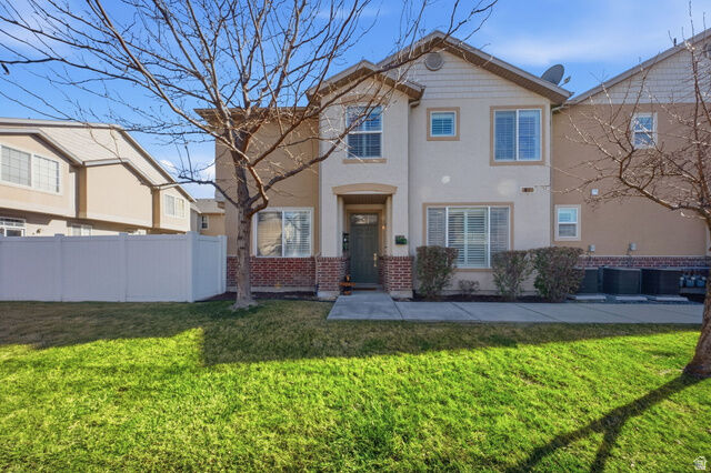 Property Photo: 1138 N Kensington Dr UT 84054