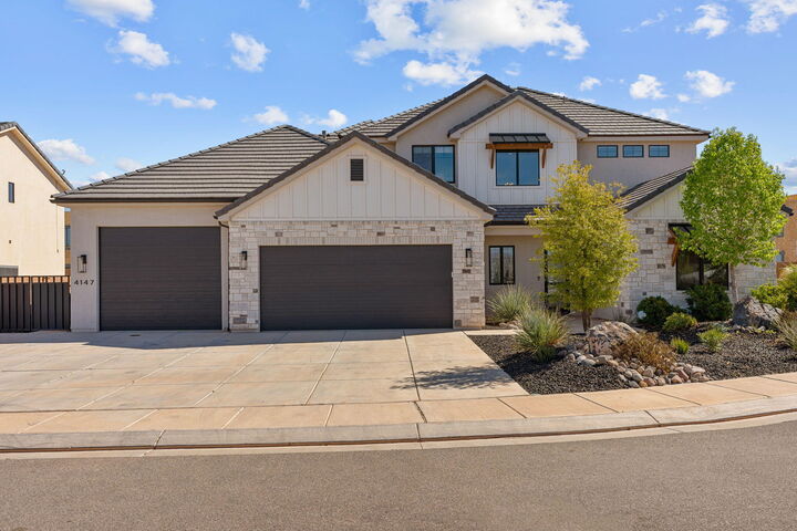 Property Photo: 4147 S 490 E UT 84780