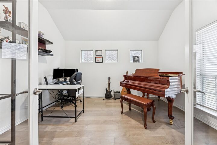 Property Photo: 540 Sugar Cane Road TX 78610