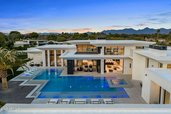 Property Photo: 6900 E Belmont Avenue AZ 85253
