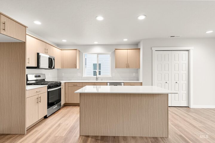 Property Photo:  8166 E Cool River Lp  ID 83687 