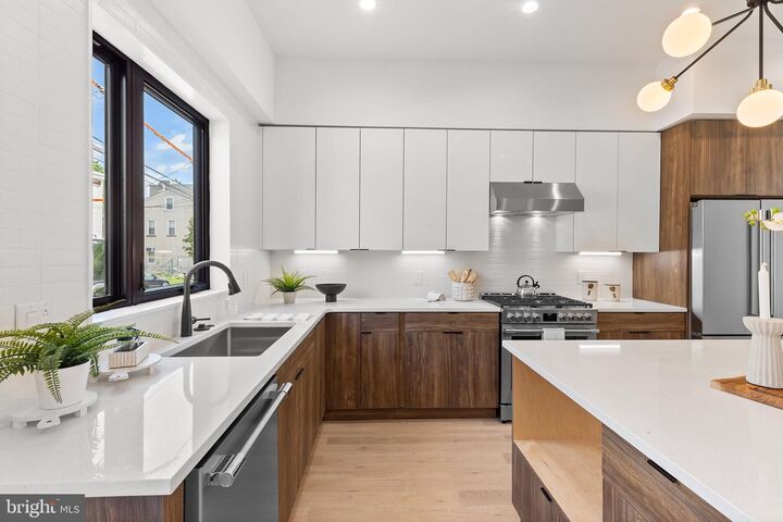 Property Photo:  271 Delmar Street  PA 19128 