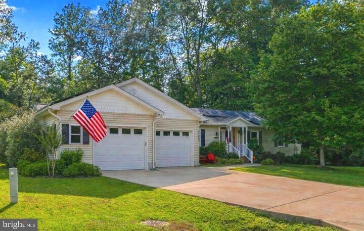 Property Photo:  21427 Lee Drive  MD 20653 