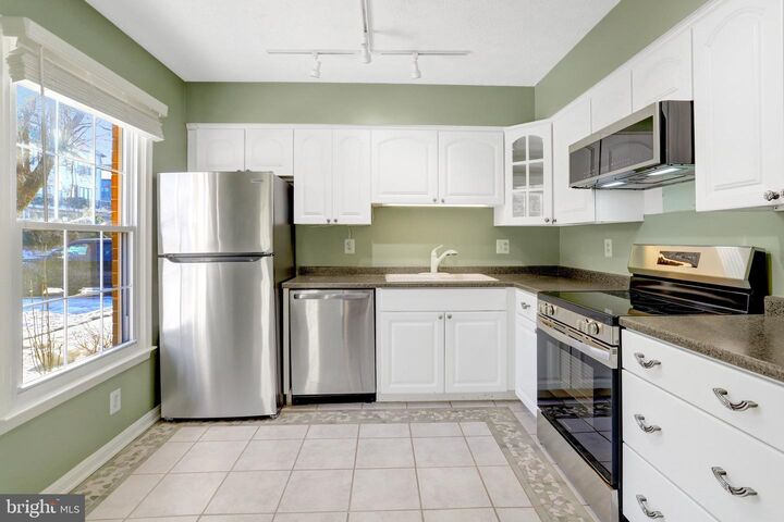 Property Photo:  5759 Independence Circle 5759  VA 22312 