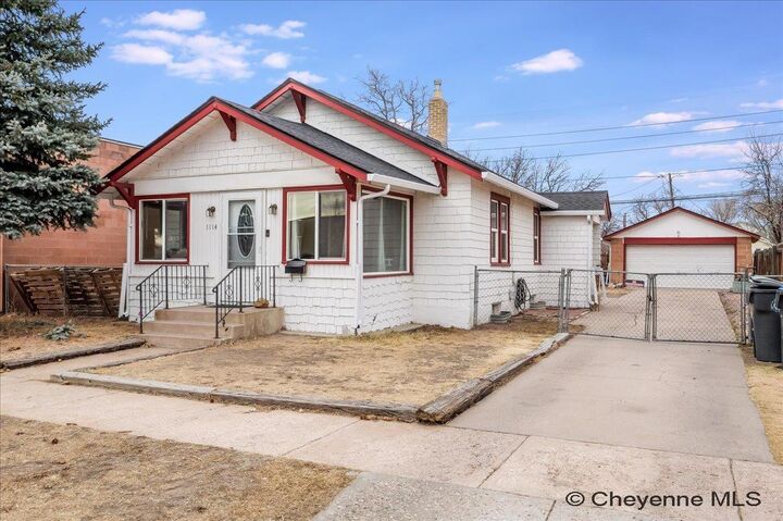 Property Photo:  1114 W 27th St  WY 82001 