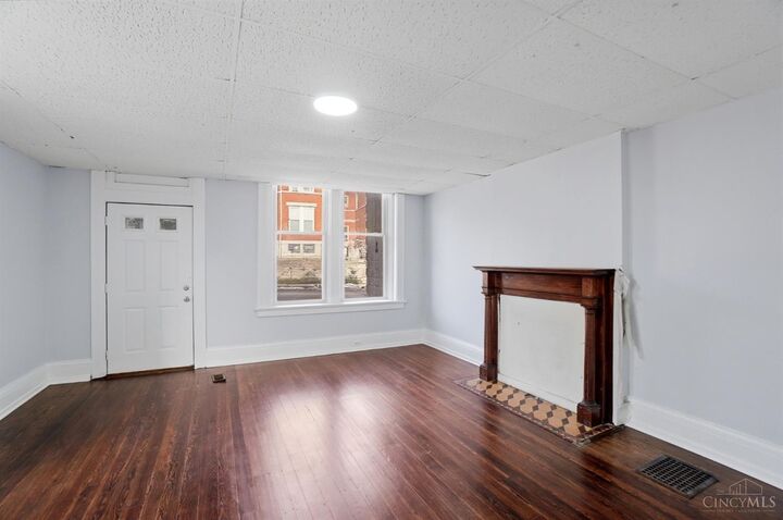 Property Photo:  1900 State Avenue  OH 45204 