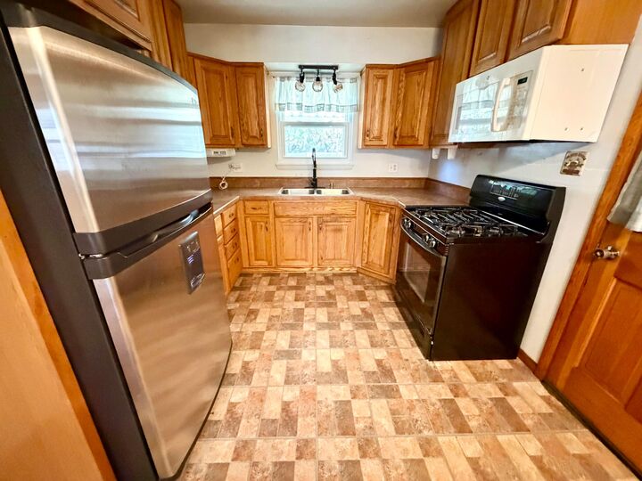 Property Photo:  1094 Aldine Drive  OH 43056 