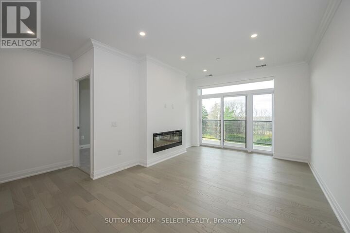 Property Photo:  1975 Fountain Grass Drive 307  ON N6K 0M3 