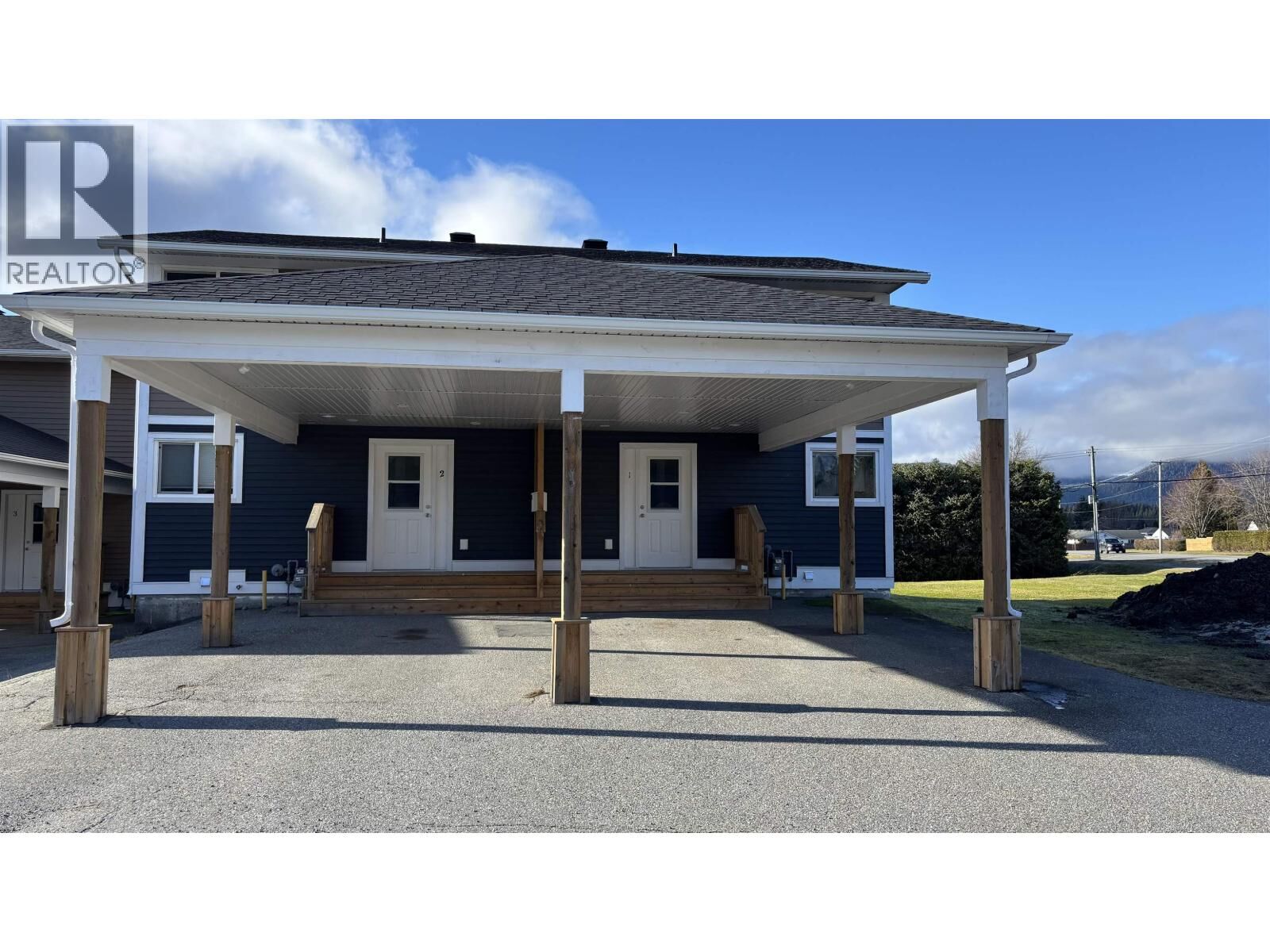 Property Photo: 1425 Nalabila Boulevard 2 BC V8C 1E4