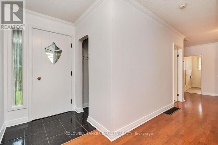 Property Photo: 5495 Bank Street ON K1X 1G9