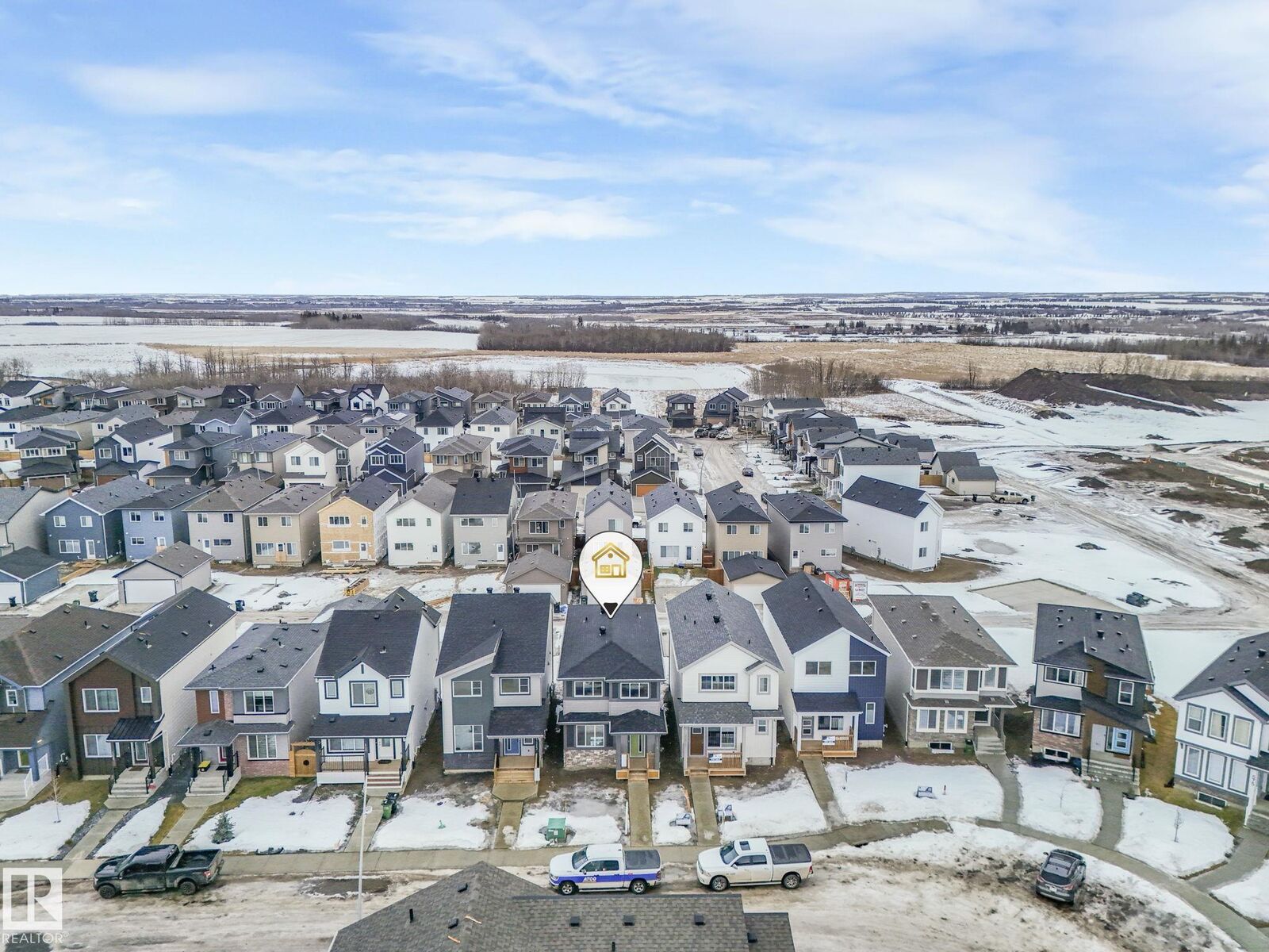 Property Photo:  17319 6 Street NE  AB T5Y 4G2 