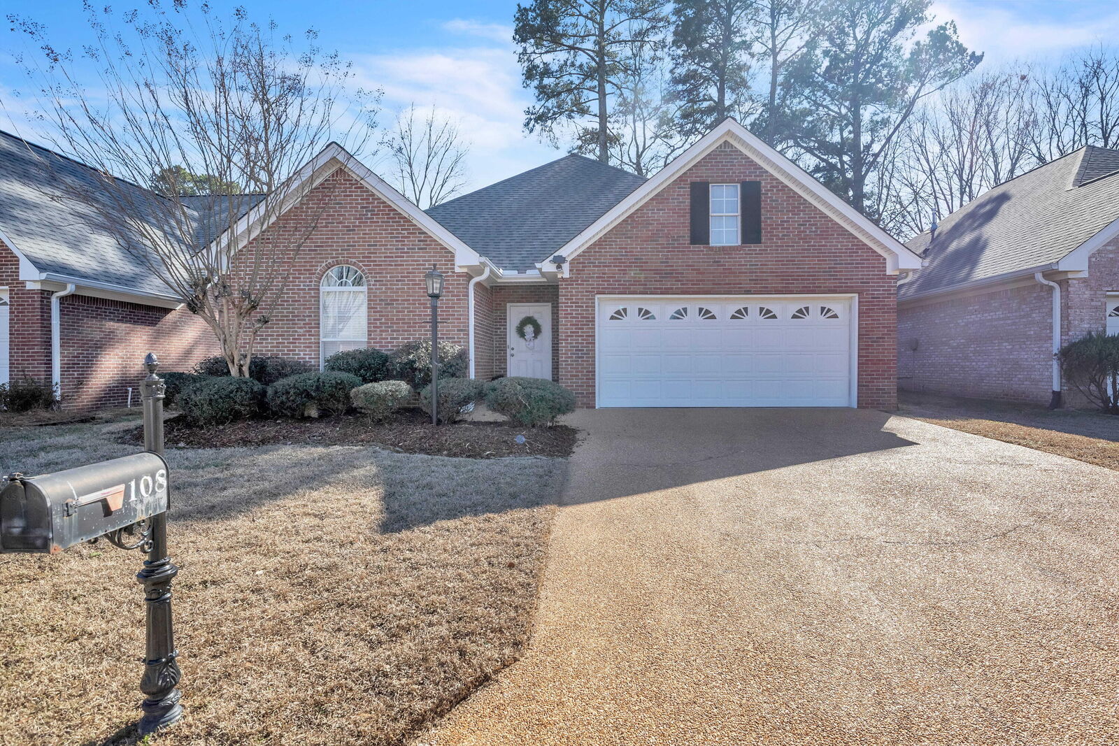 Property Photo: 108 King Richard Rd MS 39759