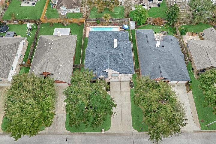 Property Photo: 20938 Thistleberry Lane TX 77379