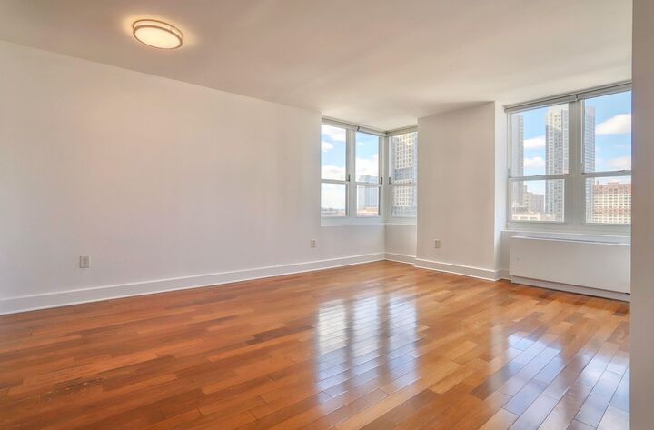 Property Photo: 88 Morgan St 2209 NJ 07302