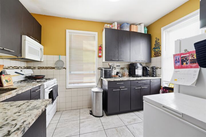 Property Photo:  30-32 West 49th St  NJ 07002 