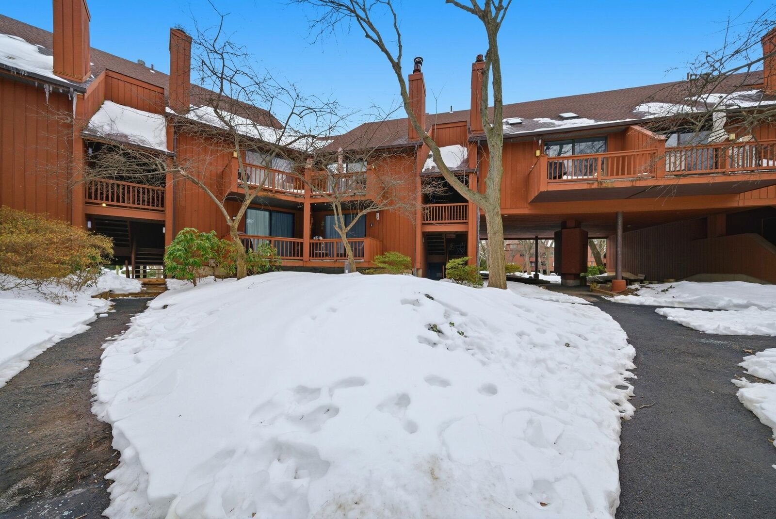 Property Photo:  468 Teal Plaza 468  NJ 07094 