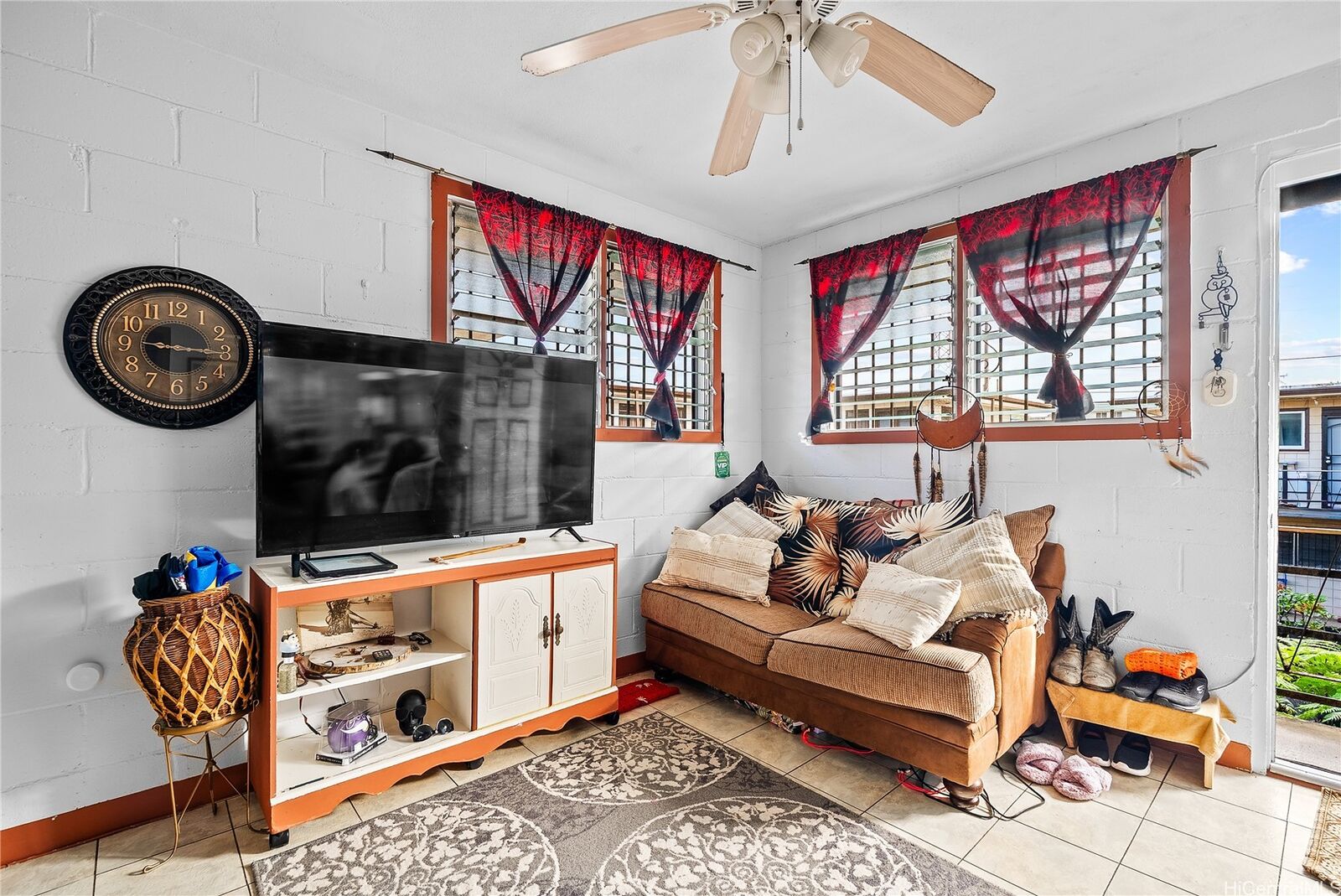 Property Photo: 235 Koa Street 206 HI 96786