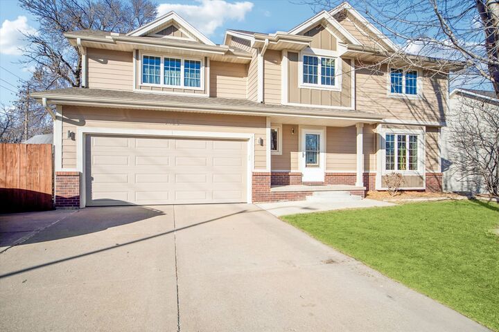 Property Photo:  7123 N Valley Drive  IA 50322 