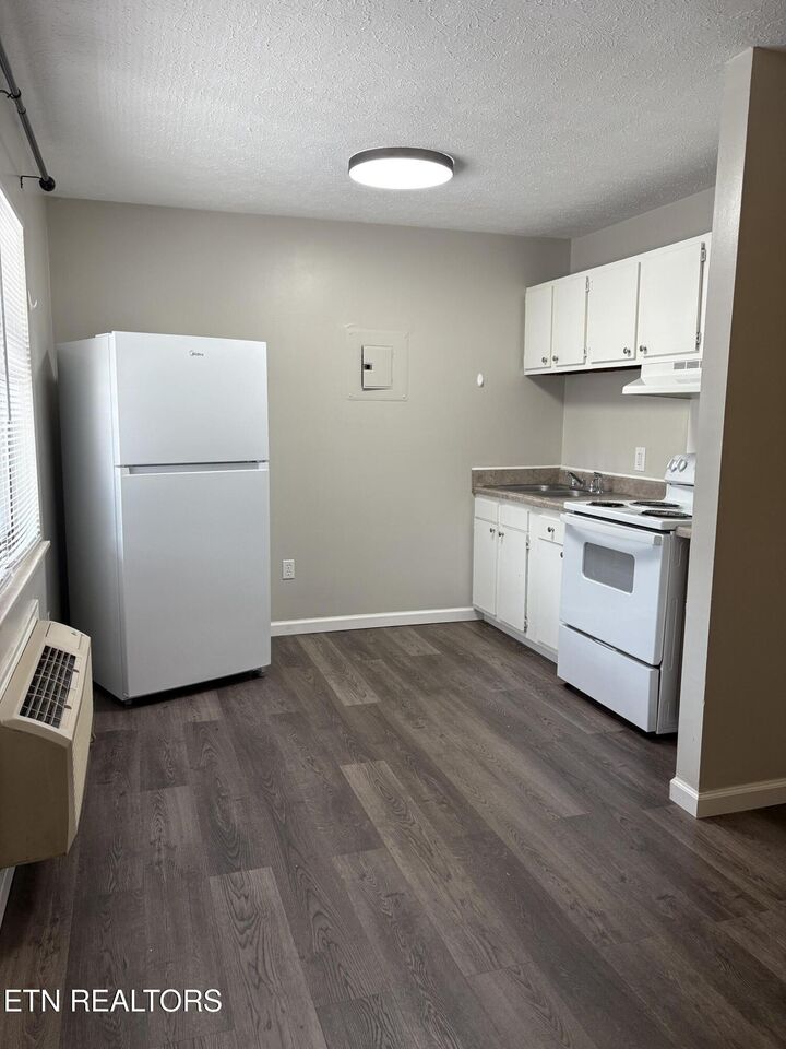 Property Photo:  128 S 3rd St 26  TN 37763 