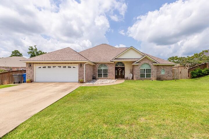 Property Photo: 1706 Juniper TX 75904