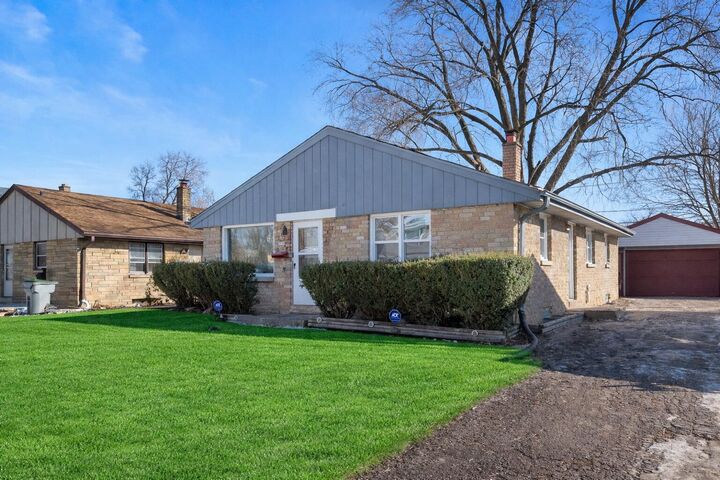 Property Photo:  5358 N 61st St  WI 53218 