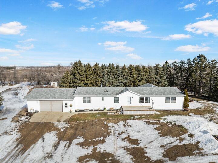 Property Photo: 33801 SW 30th ND 58759