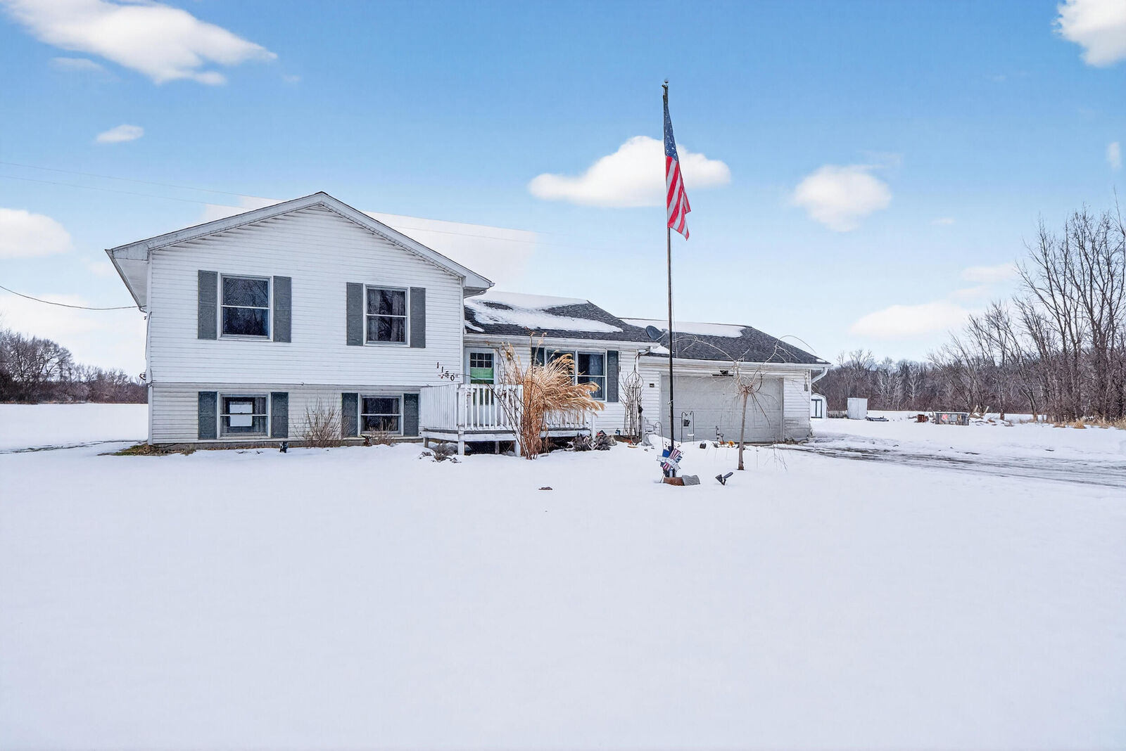 Property Photo:  1150 Losey Road  MI 49277 