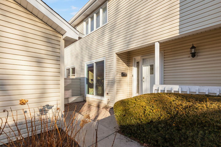 Property Photo: 2281 Club House Avenue IL 60563