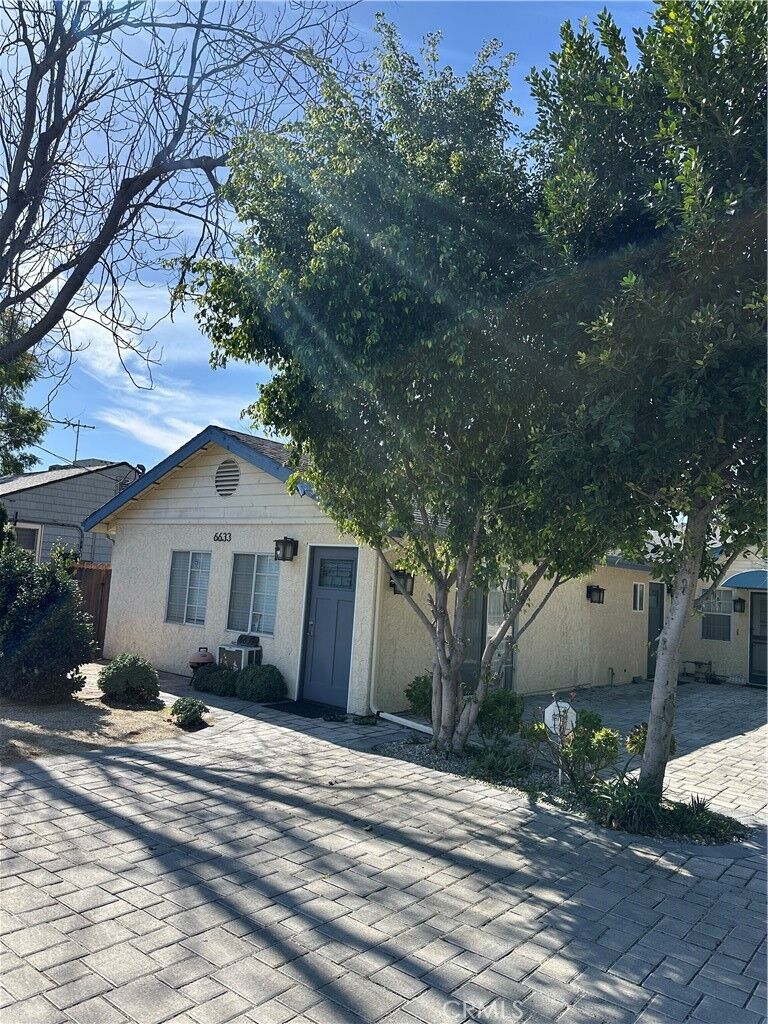 Property Photo: 6633 Radford CA 91606