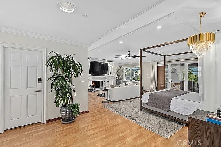 Property Photo:  868 Avenida Acapulco  CA 92672 