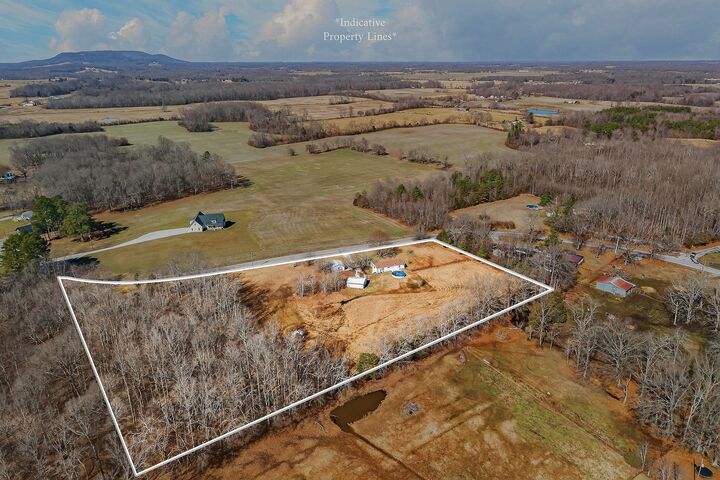 Property Photo:  10738 W Green Hill Rd  TN 37166 