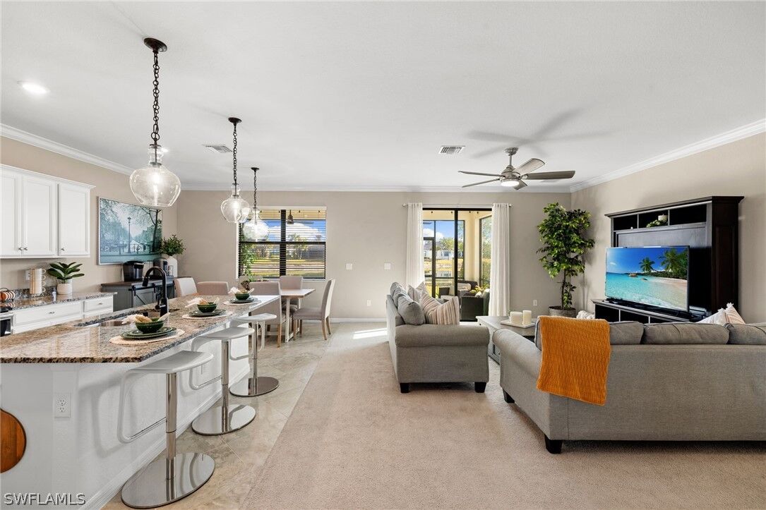 Property Photo:  9258 Shadow Oak Lane  FL 34120 