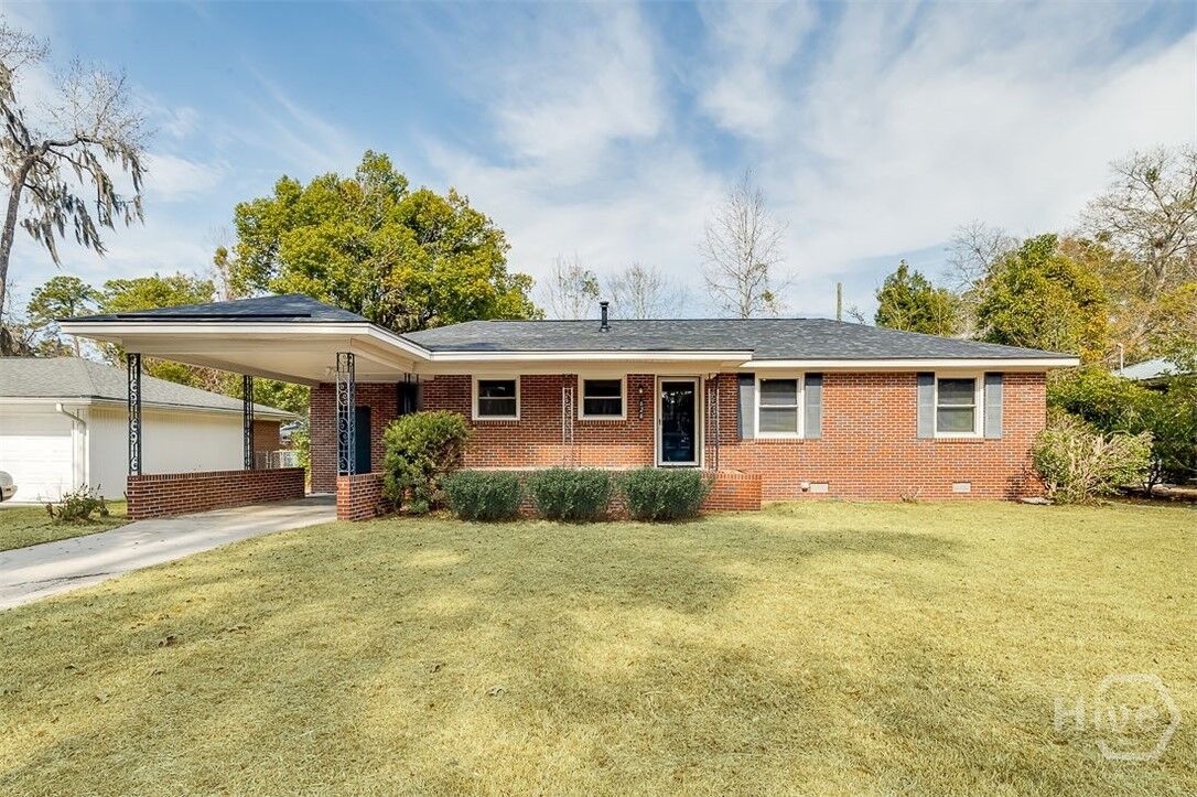 Property Photo:  626 McLaws Street  GA 31405 