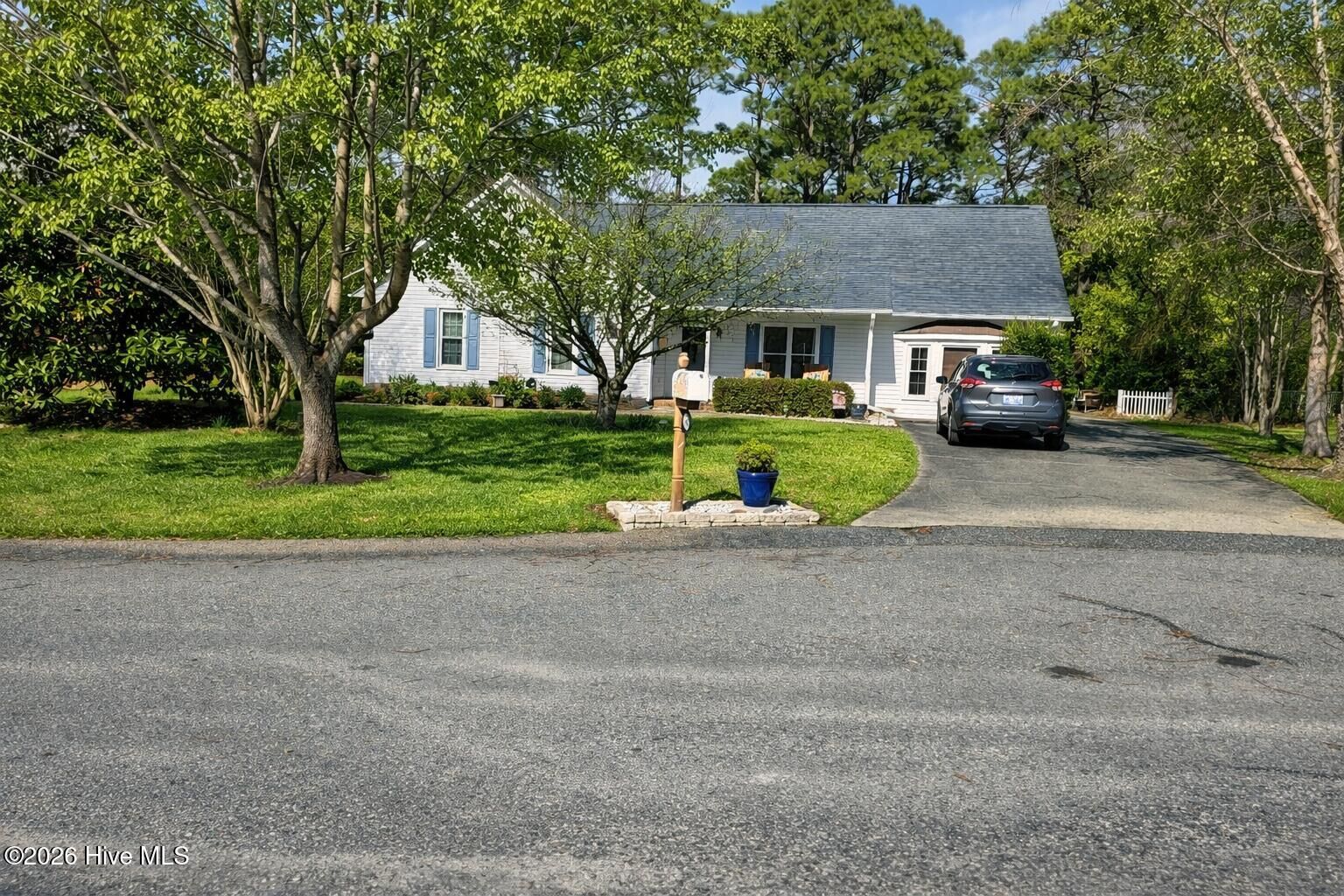 Property Photo:  1007 Kennesaw Court  NC 28412 