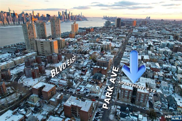 Property Photo:  101 73rd Street 32  NJ 07047 