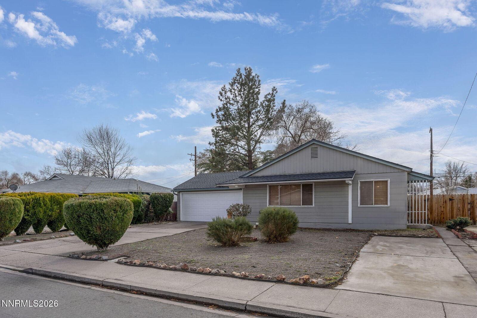 Property Photo: 355 York Way NV 89431