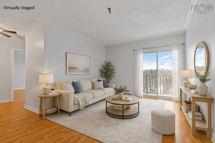 403 15 Langbrae Drive — photo 1