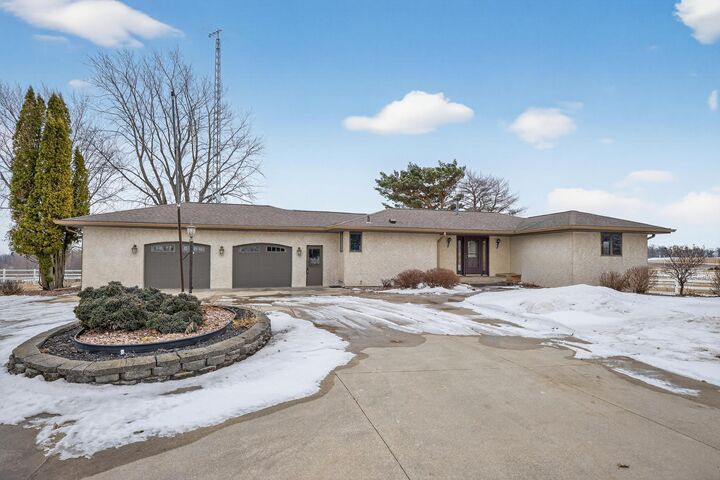 Property Photo:  1600 County 8 Road SW  MN 55976 