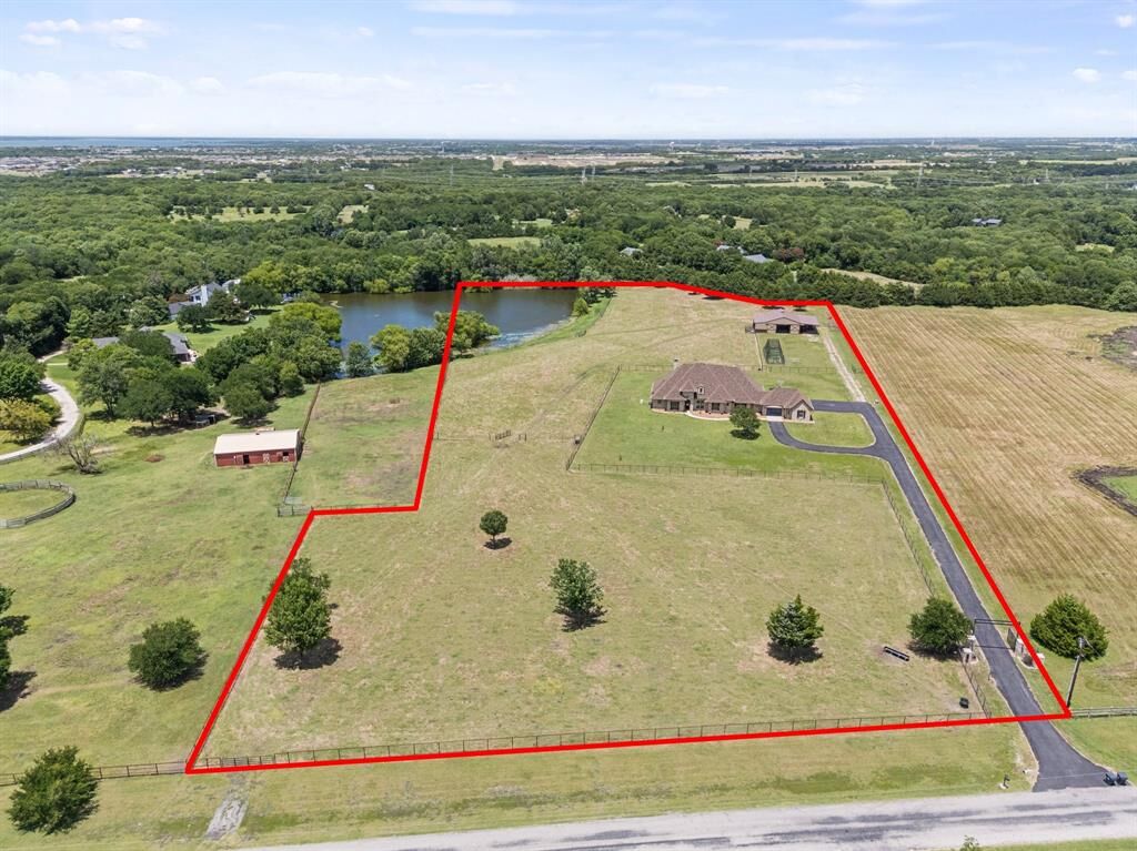 Property Photo: 1796 N Anna Cade Road TX 75087