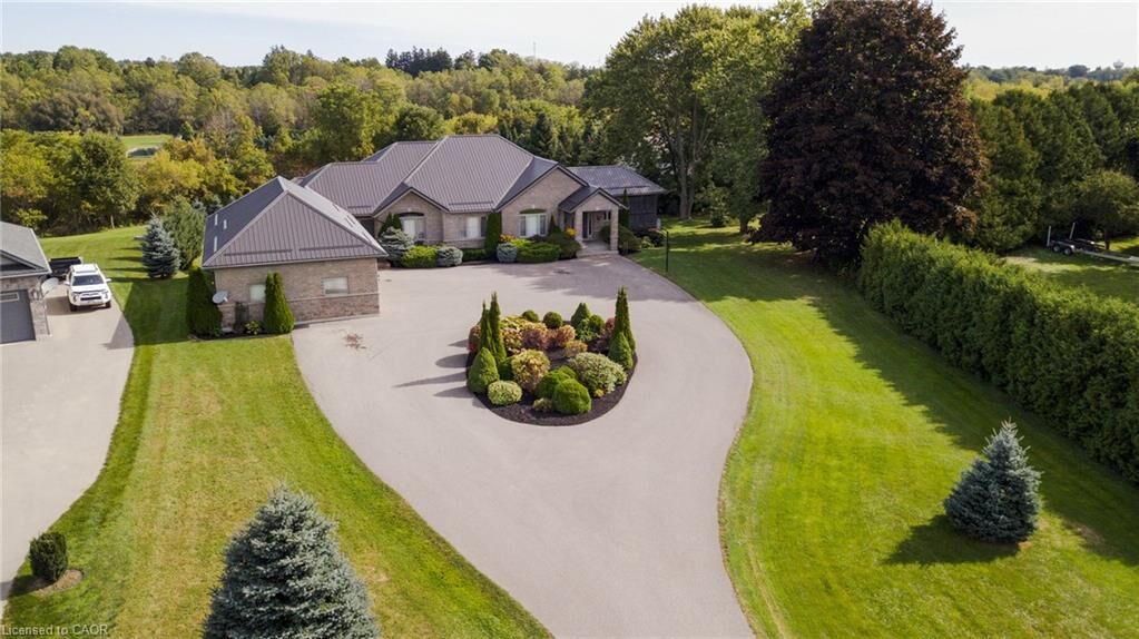 Property Photo:  14 East Street S  ON N0A 1N5 