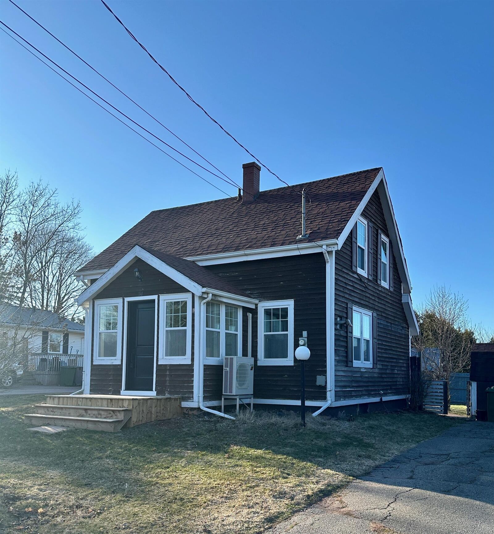 Property Photo:  51 Pleasant Street  PE C0B 1M0 
