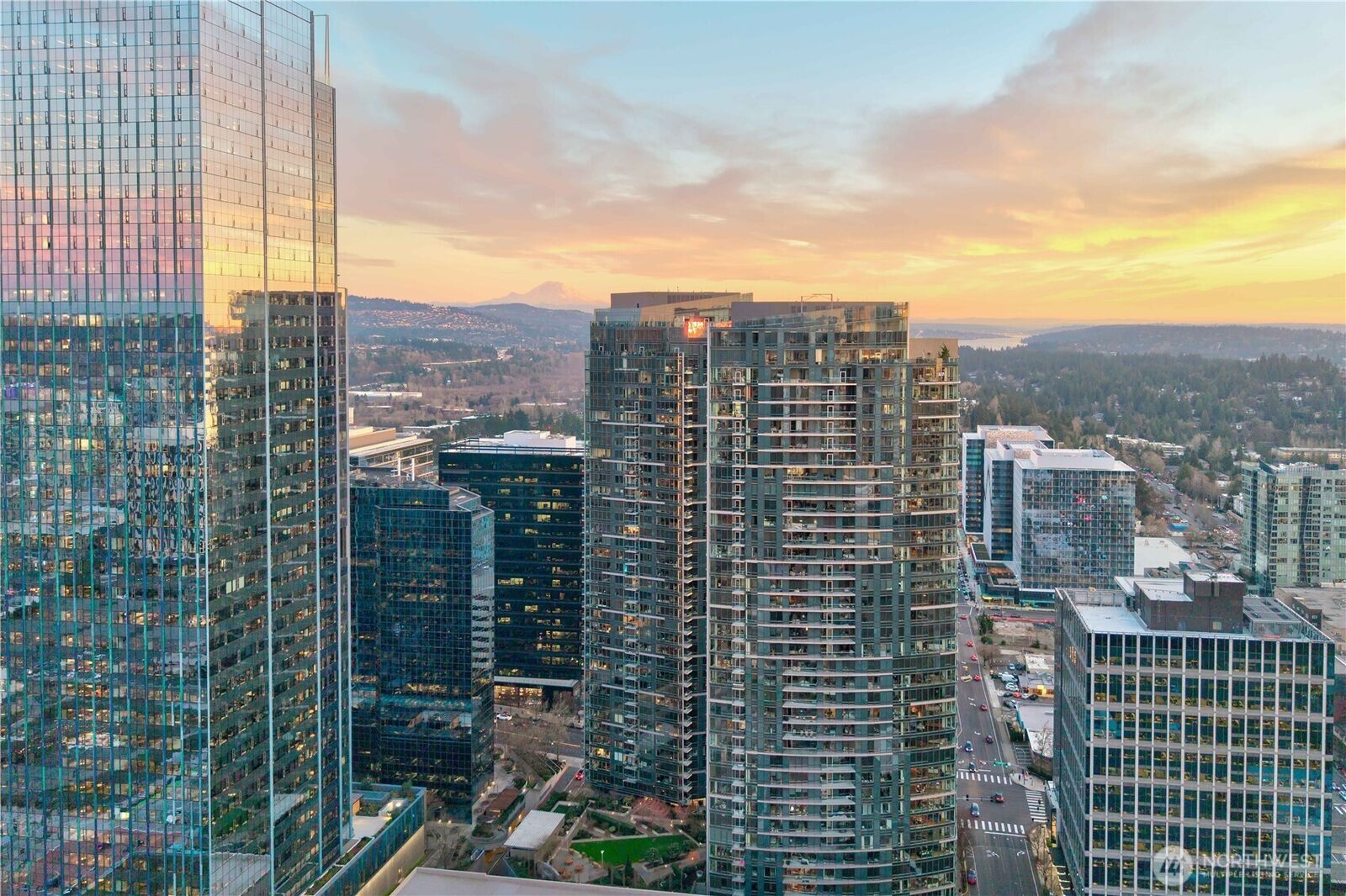 Property Photo:  10700 NE 4th Street 1110  WA 98004 