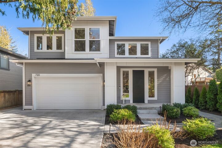 Property Photo:  720  20th Avenue W  WA 98033 