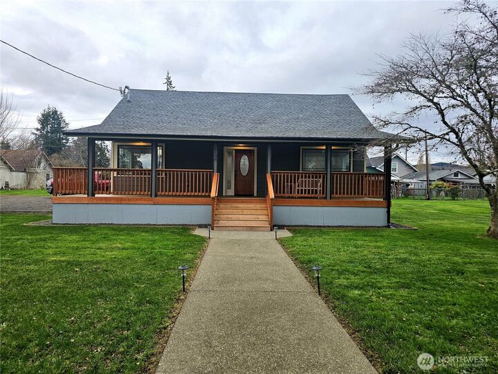 Property Photo:  1128  Stockwell Street  WA 98520 