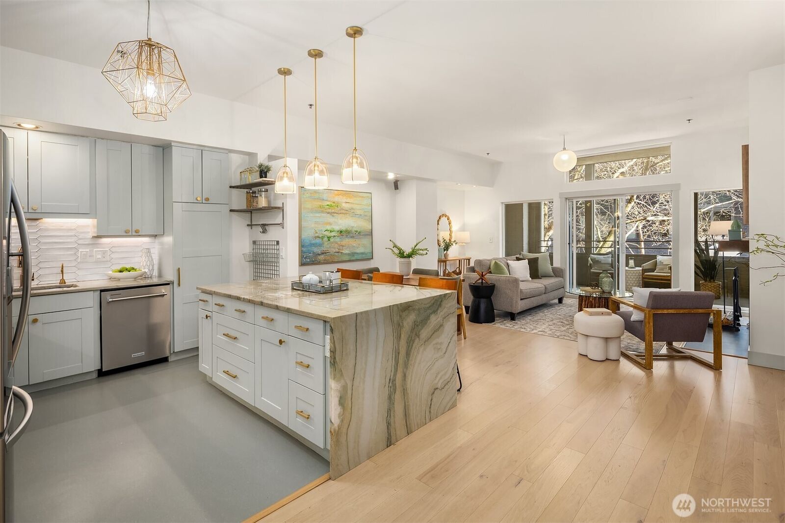 Property Photo:  526  1st Avenue S 205  WA 98104 