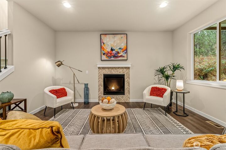 Property Photo: 17330 265th Avenue SE WA 98272