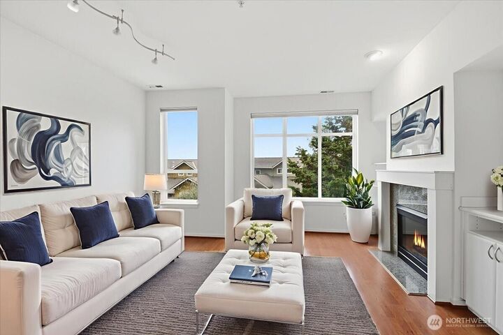 Property Photo:  63  Cougar Ridge Road NW 2102  WA 98027 