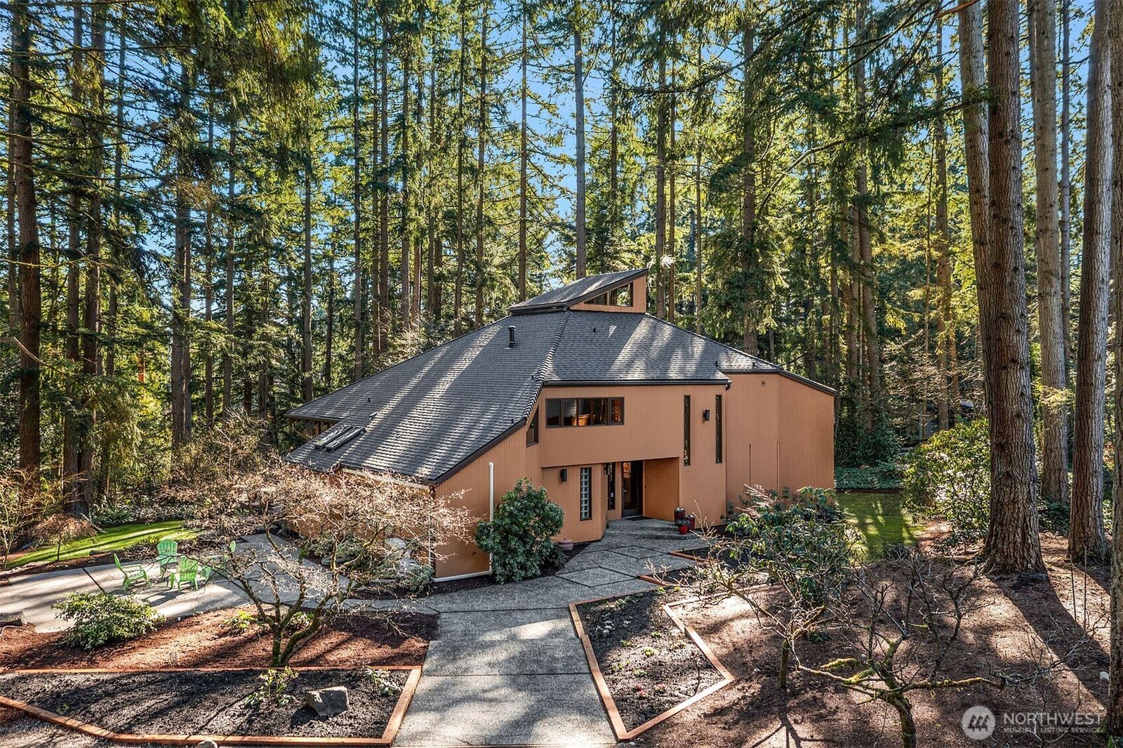 Property Photo:  13525 NE 50th Street  WA 98005 