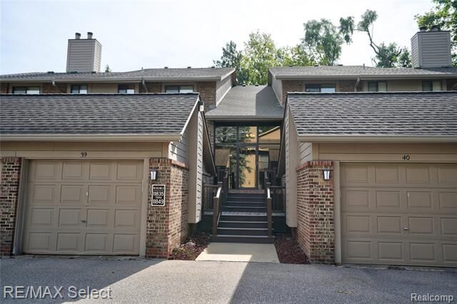 Property Photo:  11839 Sycamore Drive  MI 48170 
