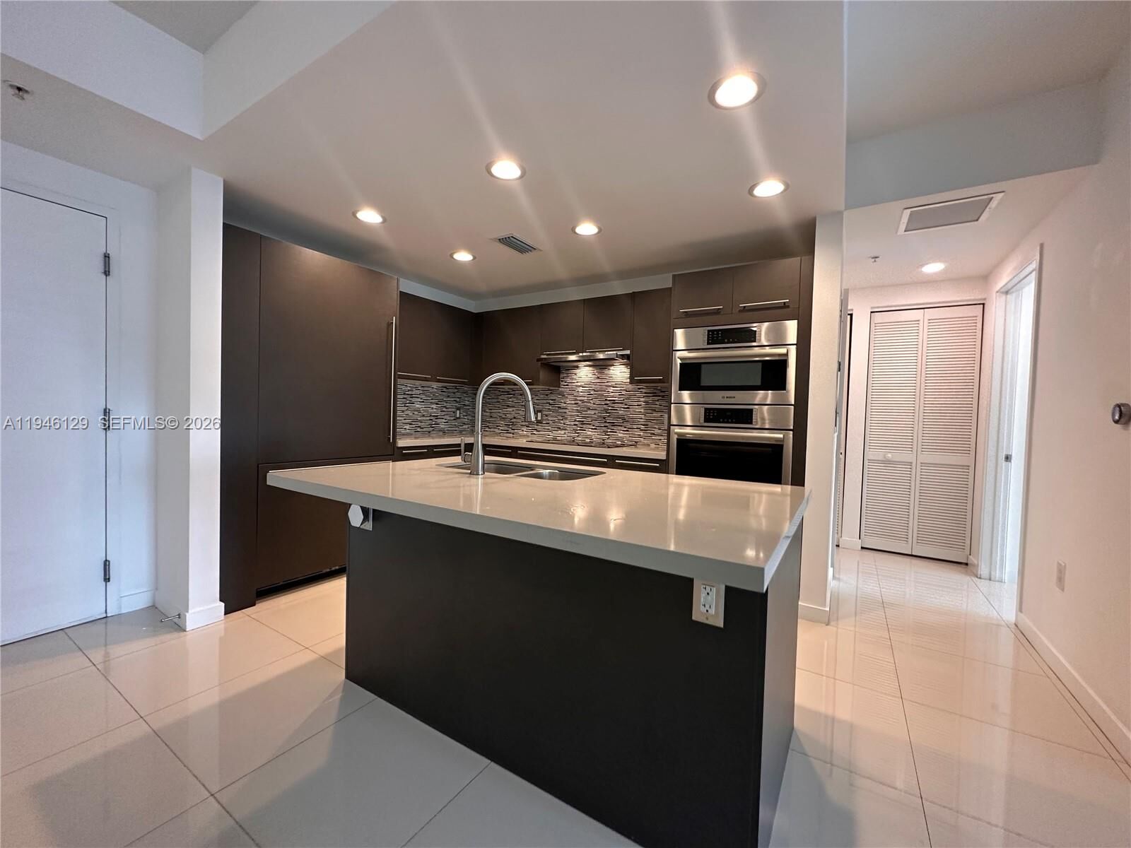 Property Photo: 7751 NW 107th Ave 419 FL 33178